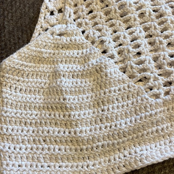 Charlotte Russe knit halter top,size med - Picture 4 of 6